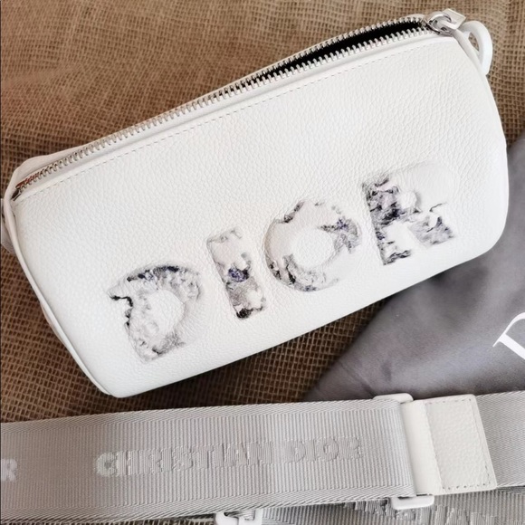 Dior Handbags - Like New Dior limited edition Dior*Daniel Arsham